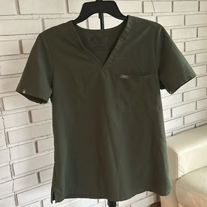 Figs Catarina one pocket scrub top M